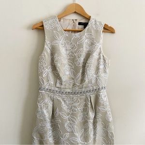 Carmen Marc Valvo embroidered formal dress!